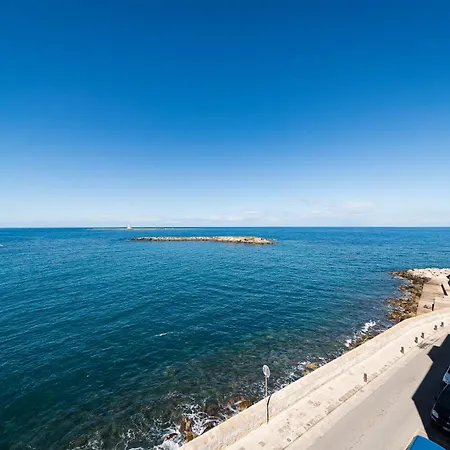 بيت للعطل Acquamarine By Vivimy غالّيبولي